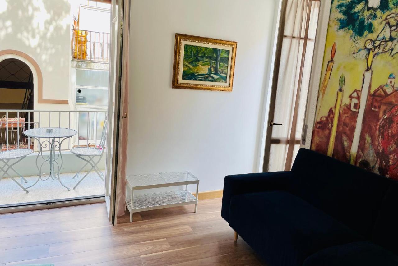 Contemax Arthouse Pensión Salerno